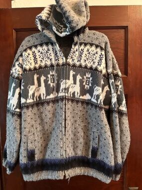 Unisex Gray Patterned Zip-Up Hooded Sweater